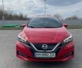 Красный Ниссан Лиф, объемом двигателя 0 л и пробегом 135 тыс. км за 13000 $, фото 1 на Automoto.ua