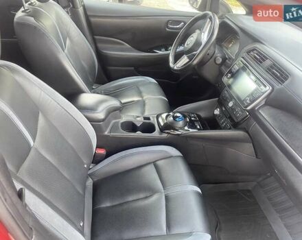 Червоний Ніссан Ліф, об'ємом двигуна 0 л та пробігом 93 тис. км за 14300 $, фото 7 на Automoto.ua