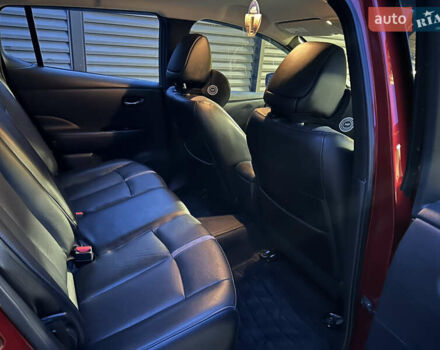 Красный Ниссан Лиф, объемом двигателя 0 л и пробегом 134 тыс. км за 12500 $, фото 8 на Automoto.ua