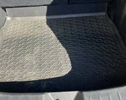 Красный Ниссан Лиф, объемом двигателя 0 л и пробегом 80 тыс. км за 13799 $, фото 15 на Automoto.ua