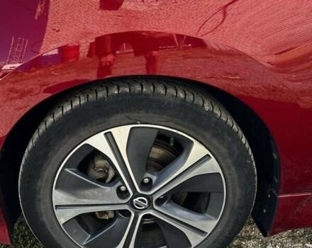 Красный Ниссан Лиф, объемом двигателя 0 л и пробегом 80 тыс. км за 13799 $, фото 20 на Automoto.ua