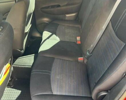 Красный Ниссан Лиф, объемом двигателя 0 л и пробегом 80 тыс. км за 13799 $, фото 12 на Automoto.ua