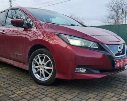 Красный Ниссан Лиф, объемом двигателя 0 л и пробегом 130 тыс. км за 10950 $, фото 10 на Automoto.ua