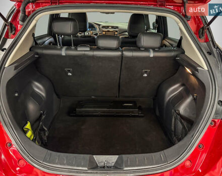 Красный Ниссан Лиф, объемом двигателя 0 л и пробегом 25 тыс. км за 8500 $, фото 24 на Automoto.ua