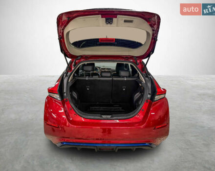 Красный Ниссан Лиф, объемом двигателя 0 л и пробегом 25 тыс. км за 8500 $, фото 23 на Automoto.ua