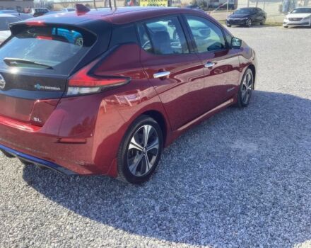 Красный Ниссан Лиф, объемом двигателя 0 л и пробегом 31 тыс. км за 13000 $, фото 4 на Automoto.ua