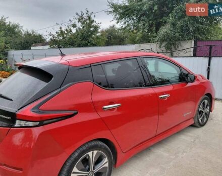 Червоний Ніссан Ліф, об'ємом двигуна 0 л та пробігом 81 тис. км за 13199 $, фото 3 на Automoto.ua