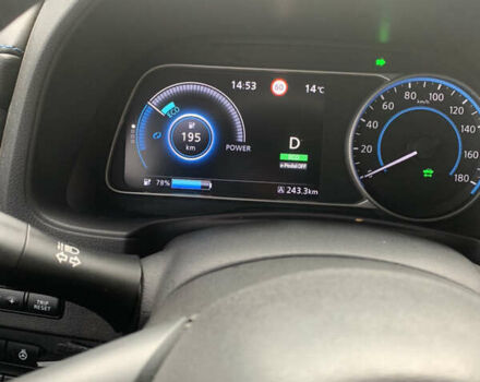 Красный Ниссан Лиф, объемом двигателя 0 л и пробегом 89 тыс. км за 12500 $, фото 19 на Automoto.ua