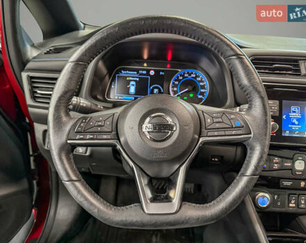 Красный Ниссан Лиф, объемом двигателя 0 л и пробегом 25 тыс. км за 8500 $, фото 10 на Automoto.ua