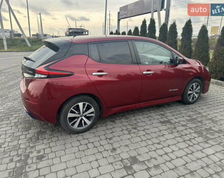 Красный Ниссан Лиф, объемом двигателя 0 л и пробегом 95 тыс. км за 11700 $, фото 9 на Automoto.ua