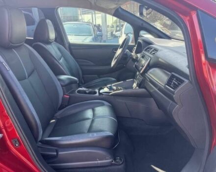 Красный Ниссан Лиф, объемом двигателя 0 л и пробегом 37 тыс. км за 5400 $, фото 9 на Automoto.ua