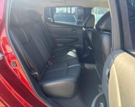 Красный Ниссан Лиф, объемом двигателя 0 л и пробегом 37 тыс. км за 5400 $, фото 10 на Automoto.ua