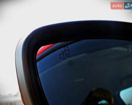 Красный Ниссан Лиф, объемом двигателя 0 л и пробегом 93 тыс. км за 15300 $, фото 6 на Automoto.ua