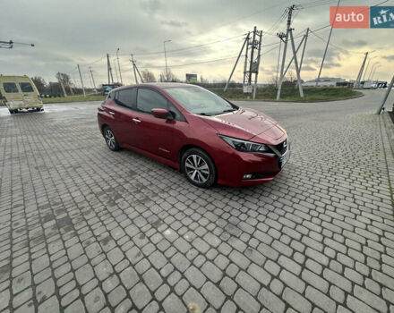 Красный Ниссан Лиф, объемом двигателя 0 л и пробегом 95 тыс. км за 11700 $, фото 16 на Automoto.ua