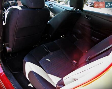 Красный Ниссан Лиф, объемом двигателя 0 л и пробегом 93 тыс. км за 15300 $, фото 14 на Automoto.ua