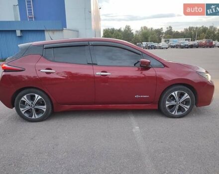 Червоний Ніссан Ліф, об'ємом двигуна 0 л та пробігом 210 тис. км за 12000 $, фото 5 на Automoto.ua