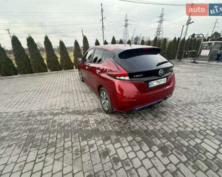 Красный Ниссан Лиф, объемом двигателя 0 л и пробегом 95 тыс. км за 11700 $, фото 21 на Automoto.ua