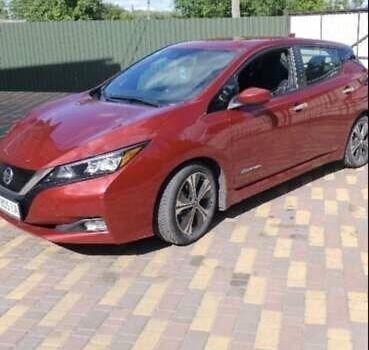 Червоний Ніссан Ліф, об'ємом двигуна 0 л та пробігом 72 тис. км за 11500 $, фото 1 на Automoto.ua