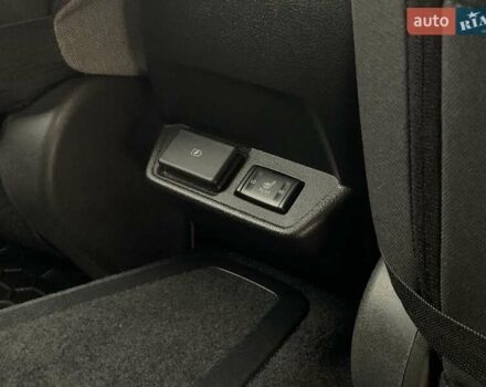 Красный Ниссан Лиф, объемом двигателя 0 л и пробегом 81 тыс. км за 14199 $, фото 34 на Automoto.ua