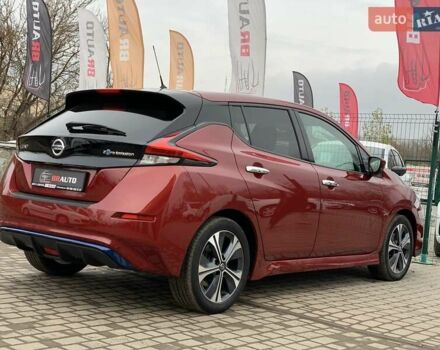 Красный Ниссан Лиф, объемом двигателя 0 л и пробегом 81 тыс. км за 14199 $, фото 14 на Automoto.ua