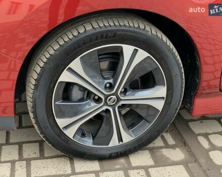 Красный Ниссан Лиф, объемом двигателя 0 л и пробегом 81 тыс. км за 14199 $, фото 12 на Automoto.ua