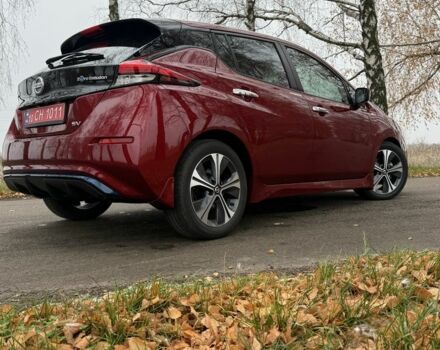 Красный Ниссан Лиф, объемом двигателя 4 л и пробегом 29 тыс. км за 12300 $, фото 18 на Automoto.ua