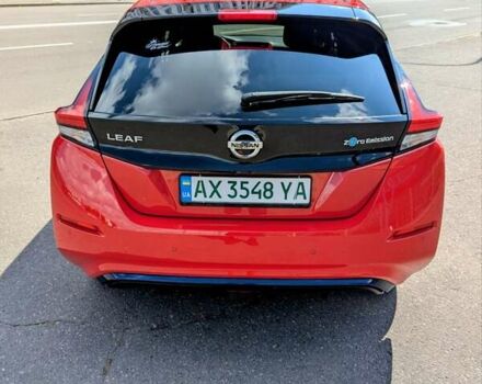 Красный Ниссан Лиф, объемом двигателя 0 л и пробегом 70 тыс. км за 16300 $, фото 3 на Automoto.ua