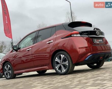 Красный Ниссан Лиф, объемом двигателя 0 л и пробегом 81 тыс. км за 14199 $, фото 19 на Automoto.ua
