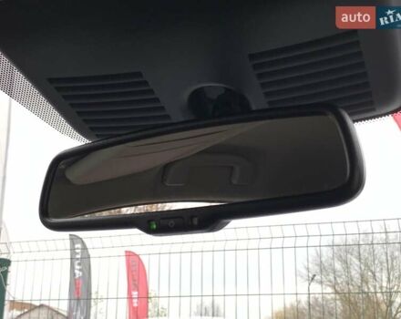 Красный Ниссан Лиф, объемом двигателя 0 л и пробегом 81 тыс. км за 14199 $, фото 43 на Automoto.ua