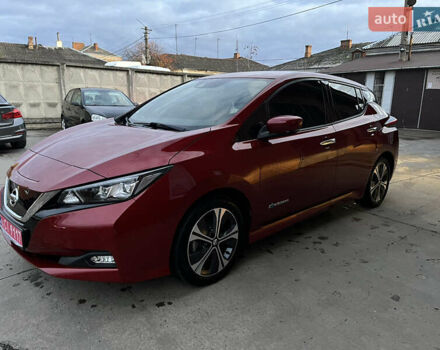 Красный Ниссан Лиф, объемом двигателя 0 л и пробегом 63 тыс. км за 14150 $, фото 10 на Automoto.ua