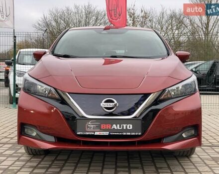 Красный Ниссан Лиф, объемом двигателя 0 л и пробегом 81 тыс. км за 14199 $, фото 3 на Automoto.ua