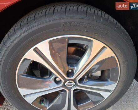 Красный Ниссан Лиф, объемом двигателя 0 л и пробегом 54 тыс. км за 15000 $, фото 2 на Automoto.ua