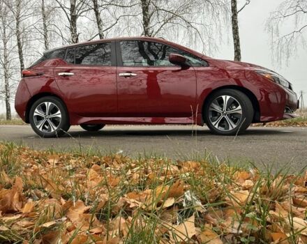 Красный Ниссан Лиф, объемом двигателя 4 л и пробегом 29 тыс. км за 12300 $, фото 20 на Automoto.ua