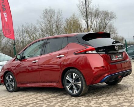 Красный Ниссан Лиф, объемом двигателя 0 л и пробегом 81 тыс. км за 14199 $, фото 7 на Automoto.ua