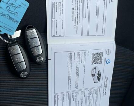 Красный Ниссан Лиф, объемом двигателя 0 л и пробегом 100 тыс. км за 12300 $, фото 12 на Automoto.ua