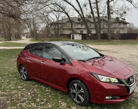 Красный Ниссан Лиф, объемом двигателя 0 л и пробегом 111 тыс. км за 13300 $, фото 5 на Automoto.ua