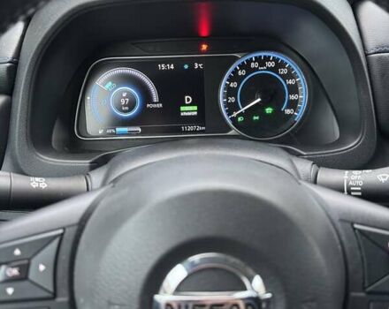 Красный Ниссан Лиф, объемом двигателя 0 л и пробегом 111 тыс. км за 13300 $, фото 15 на Automoto.ua