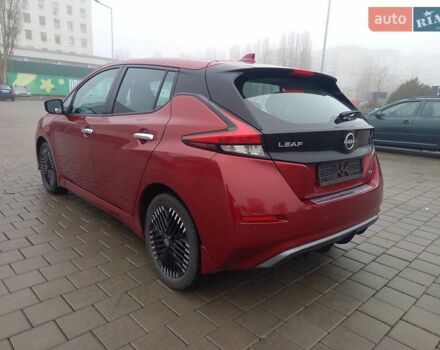 Красный Ниссан Лиф, объемом двигателя 0 л и пробегом 21 тыс. км за 18600 $, фото 3 на Automoto.ua