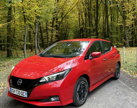 Красный Ниссан Лиф, объемом двигателя 0 л и пробегом 77 тыс. км за 14700 $, фото 4 на Automoto.ua