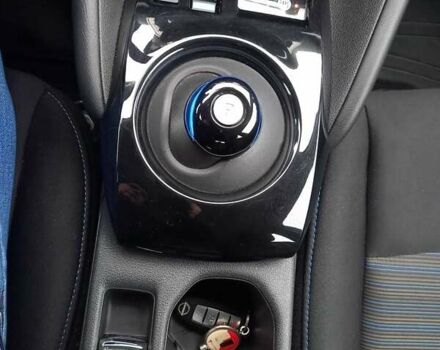 Красный Ниссан Лиф, объемом двигателя 0 л и пробегом 21 тыс. км за 18600 $, фото 35 на Automoto.ua