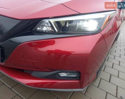 Красный Ниссан Лиф, объемом двигателя 0 л и пробегом 21 тыс. км за 18600 $, фото 9 на Automoto.ua