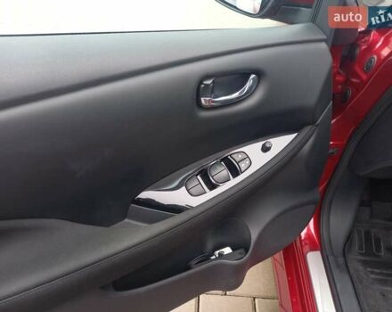 Красный Ниссан Лиф, объемом двигателя 0 л и пробегом 21 тыс. км за 18600 $, фото 31 на Automoto.ua