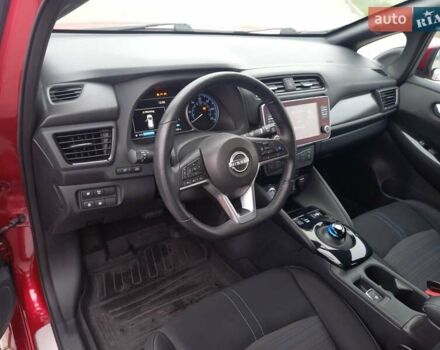 Красный Ниссан Лиф, объемом двигателя 0 л и пробегом 21 тыс. км за 18600 $, фото 40 на Automoto.ua