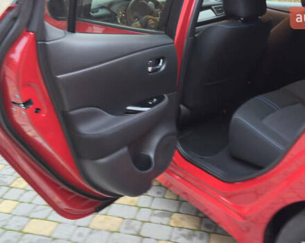 Червоний Ніссан Ліф, об'ємом двигуна 0 л та пробігом 89 тис. км за 16355 $, фото 40 на Automoto.ua