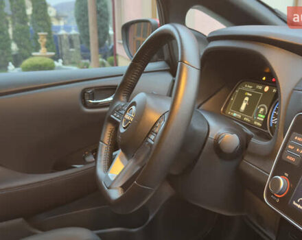 Червоний Ніссан Ліф, об'ємом двигуна 0 л та пробігом 89 тис. км за 16355 $, фото 62 на Automoto.ua