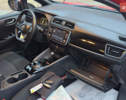 Червоний Ніссан Ліф, об'ємом двигуна 0 л та пробігом 89 тис. км за 16355 $, фото 66 на Automoto.ua