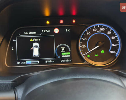 Червоний Ніссан Ліф, об'ємом двигуна 0 л та пробігом 89 тис. км за 16355 $, фото 32 на Automoto.ua