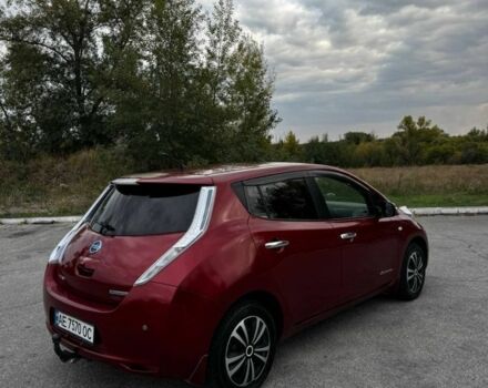 Красный Ниссан Лиф, объемом двигателя 0 л и пробегом 140 тыс. км за 5200 $, фото 4 на Automoto.ua