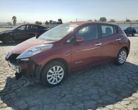 Красный Ниссан Лиф, объемом двигателя 0 л и пробегом 83 тыс. км за 4400 $, фото 7 на Automoto.ua