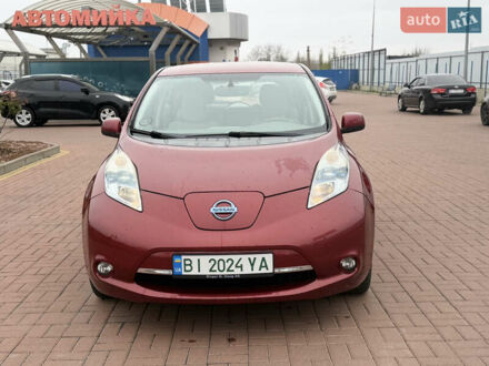 Красный Ниссан Лиф, объемом двигателя 0 л и пробегом 141 тыс. км за 4800 $, фото 1 на Automoto.ua